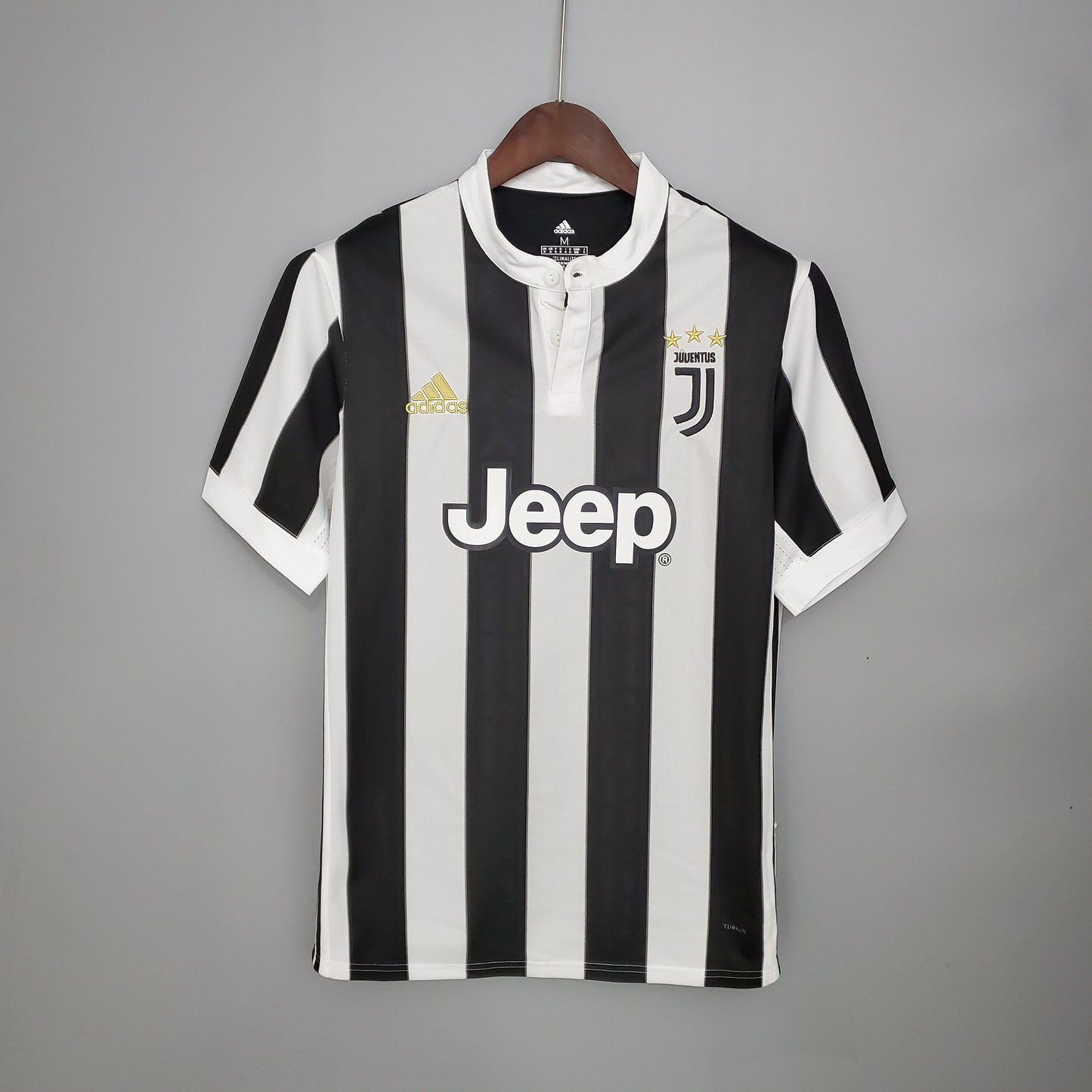 Retro Juventus Home Kit 17/18