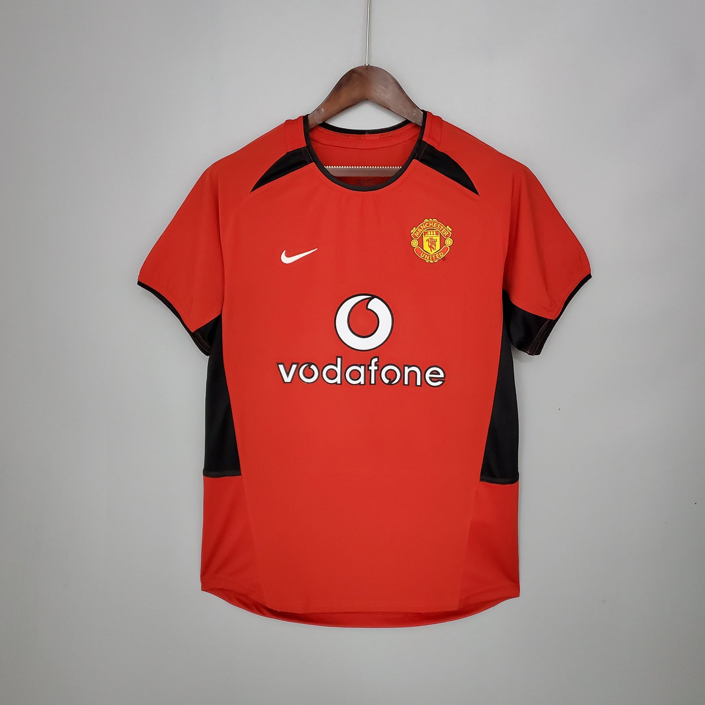 Retro Manchester United Home Kit 02/04