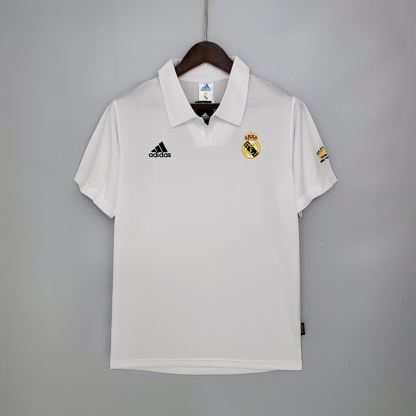 Retro Real Madrid Champions League Home Kit 02/03