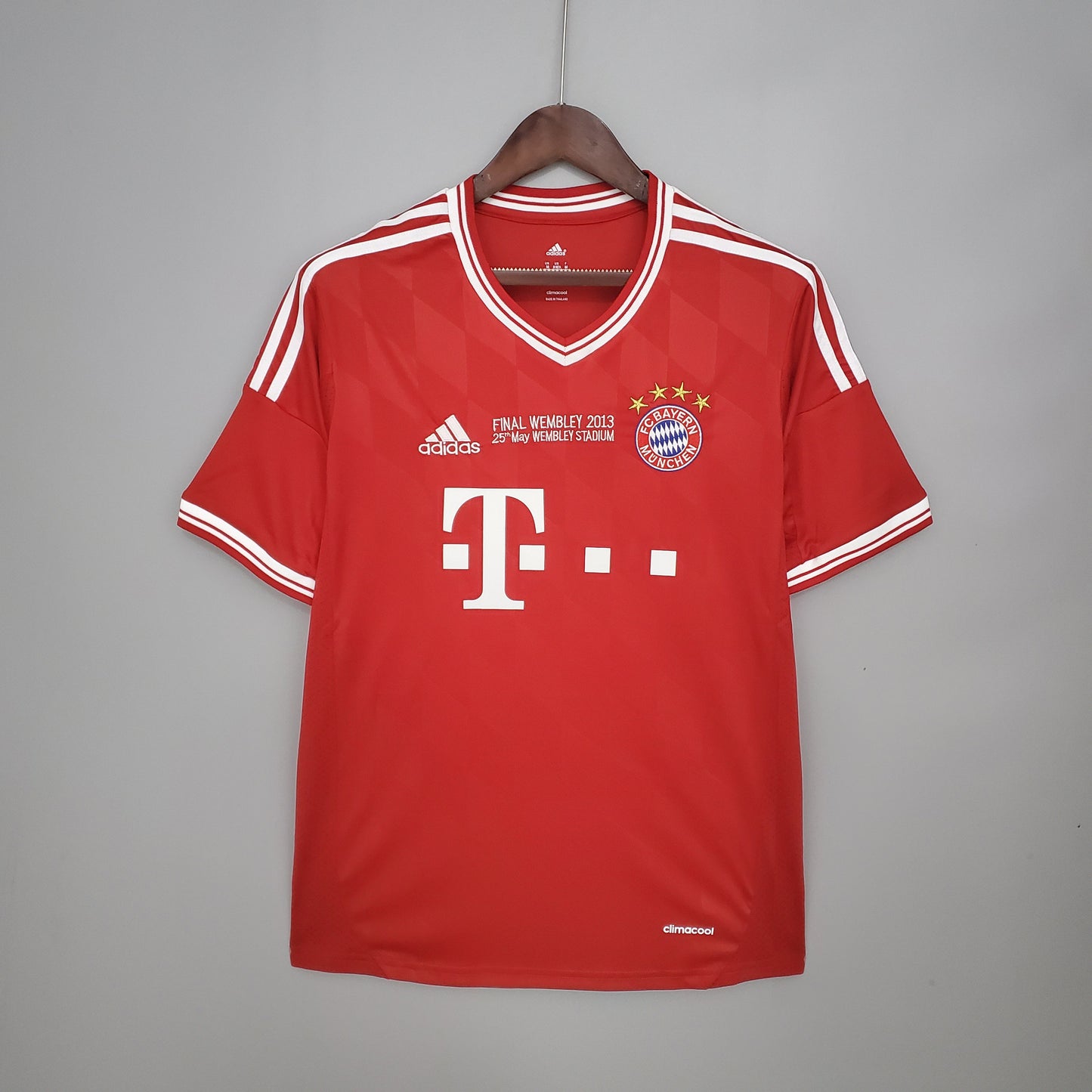 Retro Bayern Munich Home Kit 13/14