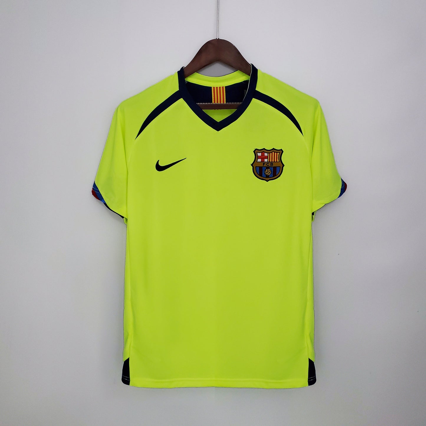 Barcelona Away Kit 05/06
